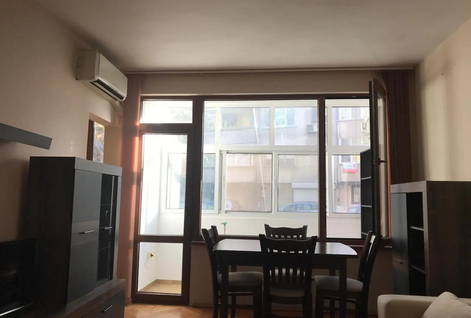 Apartment Апартаменти За Нощувки -Лазур Burgas